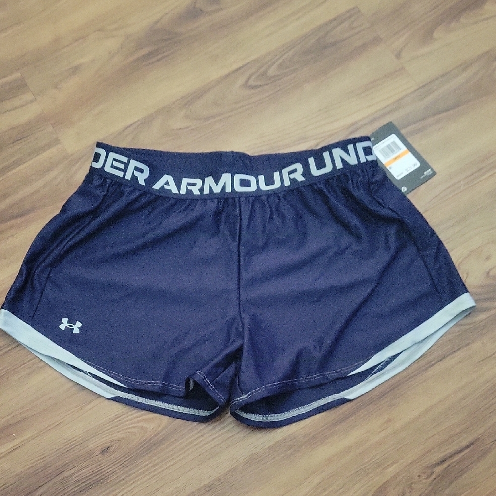 NWT Under Armour Women's NAVY Play Up Shorts